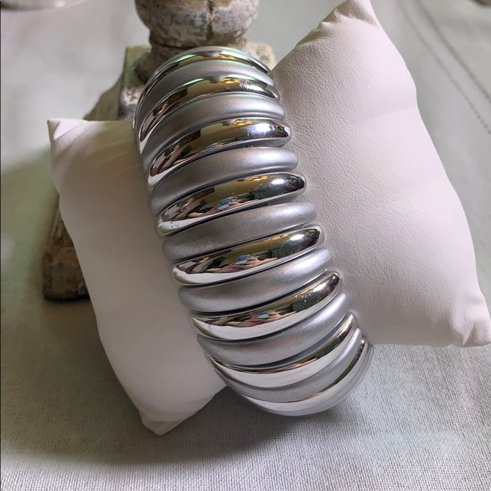 Silver and matte gray chunky bracelet